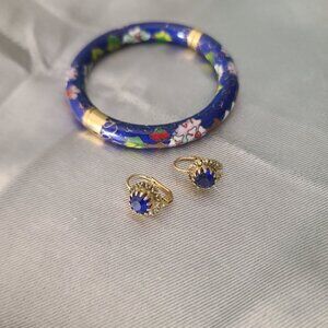 Vintage Enamel Cloissone Flower Blue Multi Color Bangle Bracelet.